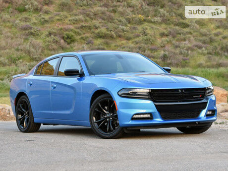 Dodge Charger 2012 года