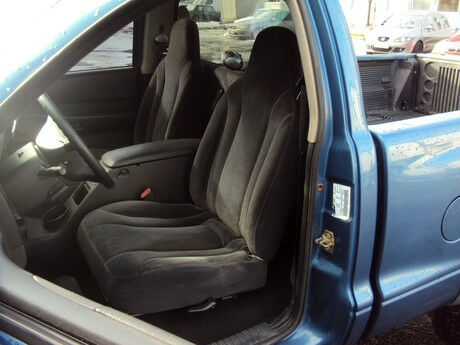 Dodge Dakota 2004 года