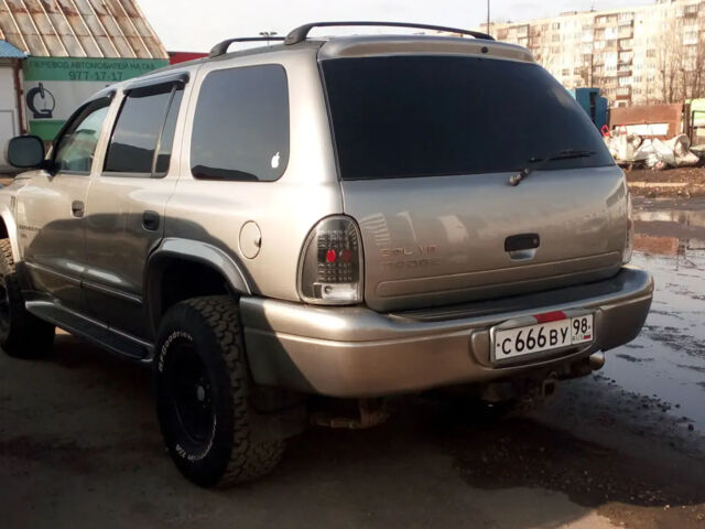 Dodge Durango 2000 року