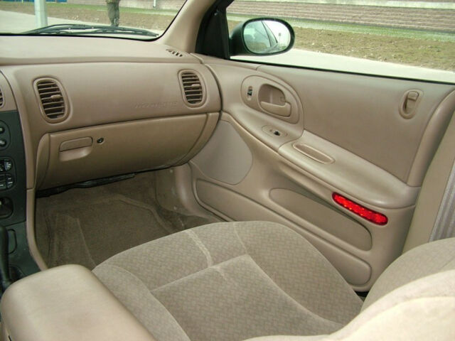 Dodge Intrepid 2002 года