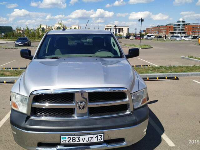 Dodge RAM 2012 года