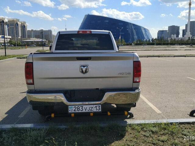 Dodge RAM 2012 года