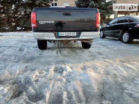 Dodge RAM 2002 року