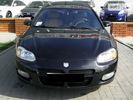 Додж Стратус 2001 року Dodge Stratus 2001 року