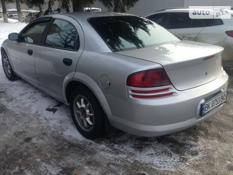 Додж Стратус 2003 года Dodge Stratus 2003 года