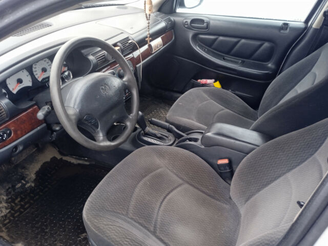 Dodge Stratus 2002 года