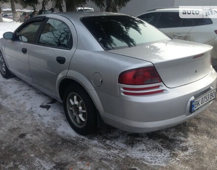 Dodge Stratus 2003 года