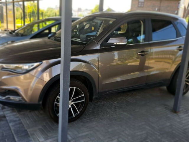 ФАВ Besturn X40 2019 года FAW Besturn X40 2019 года