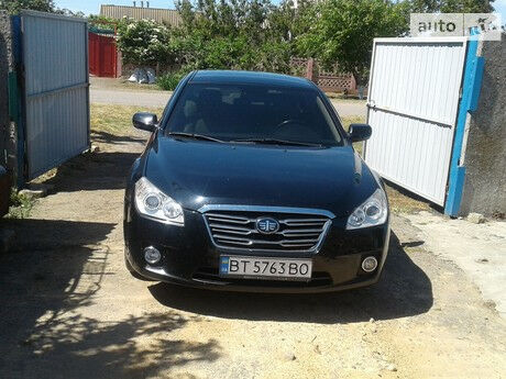 ФАВ Бестурн 2013 года FAW Besturn 2013 года