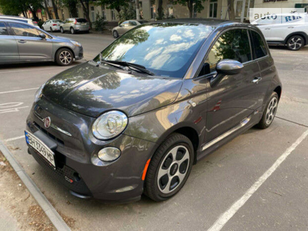 Fiat 500e 2016 року