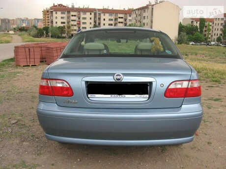 Фиат Альбеа 2008 года Fiat Albea 2008 года