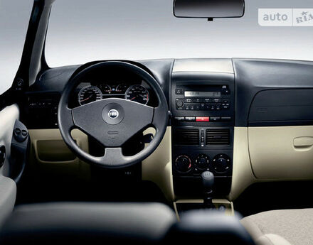 Fiat Albea 2006 року