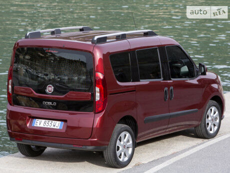Фиат Добло Панорама 2006 года Fiat Doblo Panorama 2006 года