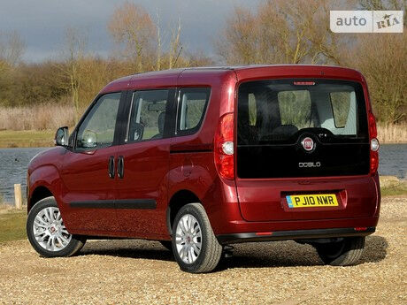 Fiat Doblo Panorama 2011 года