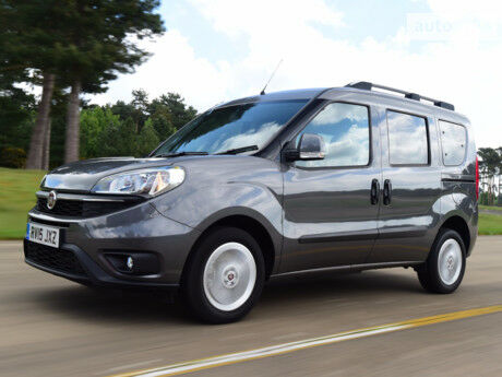 Fiat Doblo Panorama 2012 року