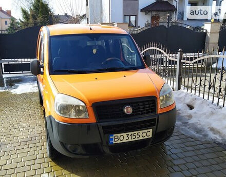 Fiat Doblo груз.-пасс. 2010 року