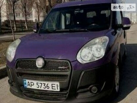 Fiat Doblo пасс. 2010 года