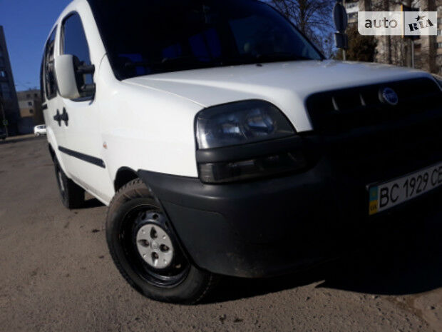 Fiat Doblo пасс. 2005 года