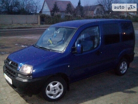 Fiat Doblo пасс. 2004 года