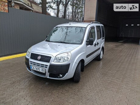 Fiat Doblo пасс. 2008 года