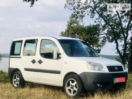 Fiat Doblo пасс. 2006 года