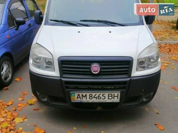 Fiat Doblo пасс. 2009 года