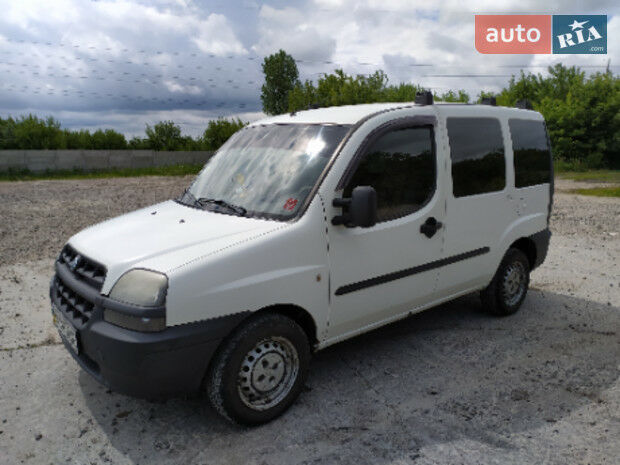 Fiat Doblo пасс. 2005 года