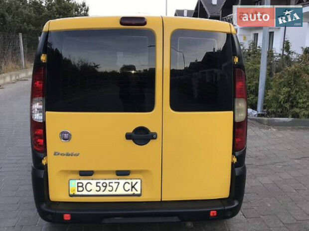 Fiat Doblo пасс. 2008 года