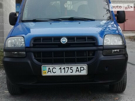 Fiat Doblo пасс. 2005 года