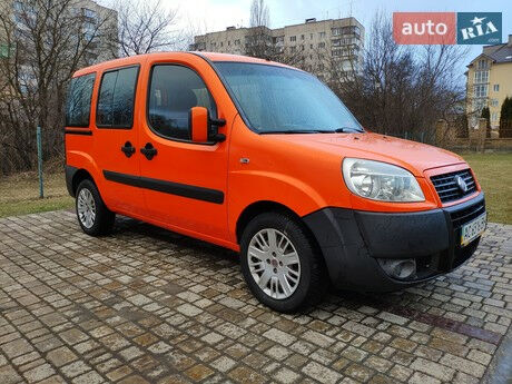 Фиат Добло пасс. 2008 года Fiat Doblo пасс. 2008 года