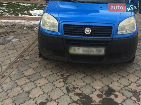 Фиат Добло пасс. 2009 года Fiat Doblo пасс. 2009 года