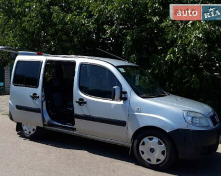 Fiat Doblo пасс. 2008 года - Фото 4 авто