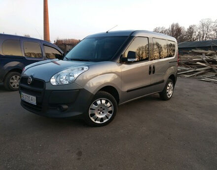 Fiat Doblo пасс. 2011 года