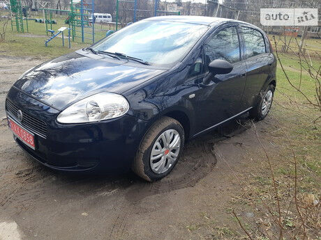 Fiat Grande Punto 2010 року