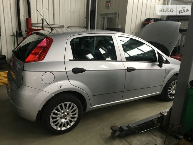 Fiat Grande Punto 2010 года