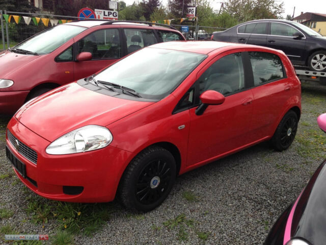 Fiat Grande Punto 2010 року