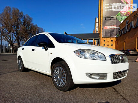 Fiat Linea 2012 года