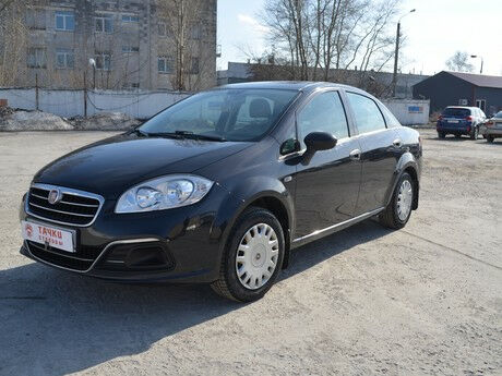 Фиат Линеа 2013 року Fiat Linea 2013 року