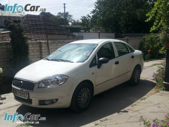 Fiat Linea 2011 года