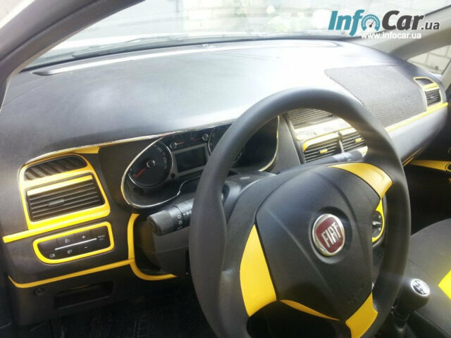 Fiat Linea 2011 року