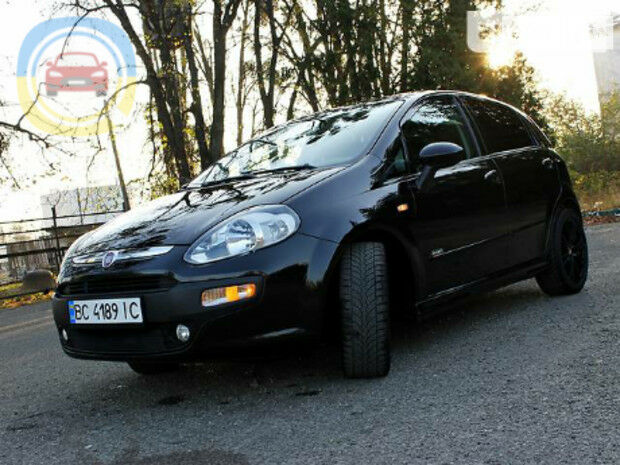 Fiat Punto 2010 года