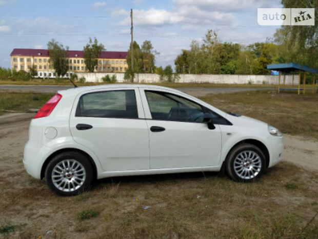 Fiat Punto 2009 года