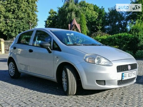 Fiat Punto 2010 года