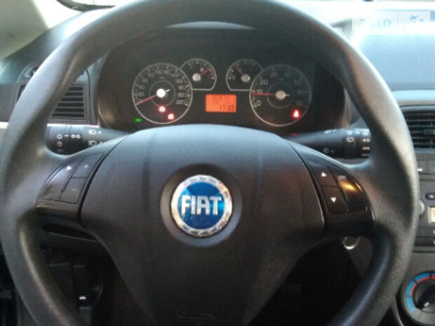 Fiat Punto 2007 года