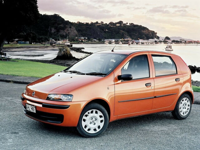 Fiat Punto 2002 року