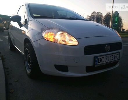 Fiat Punto 2011 года