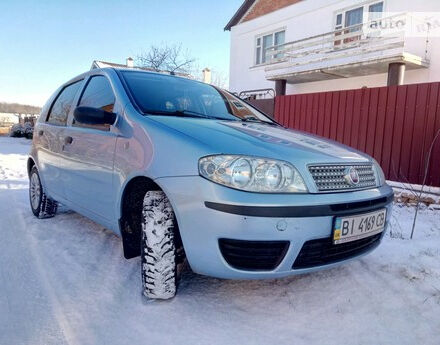 Fiat Punto 2010 року