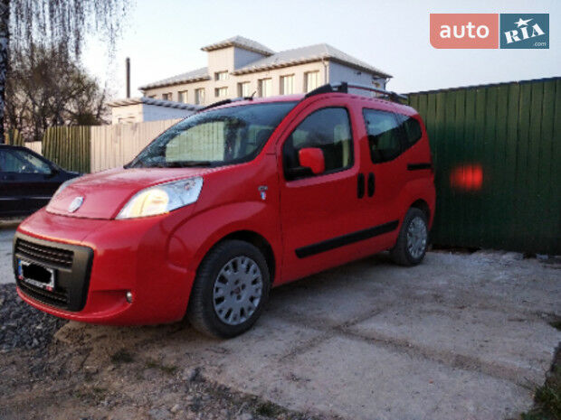 Fiat Qubo пас. 2011 року