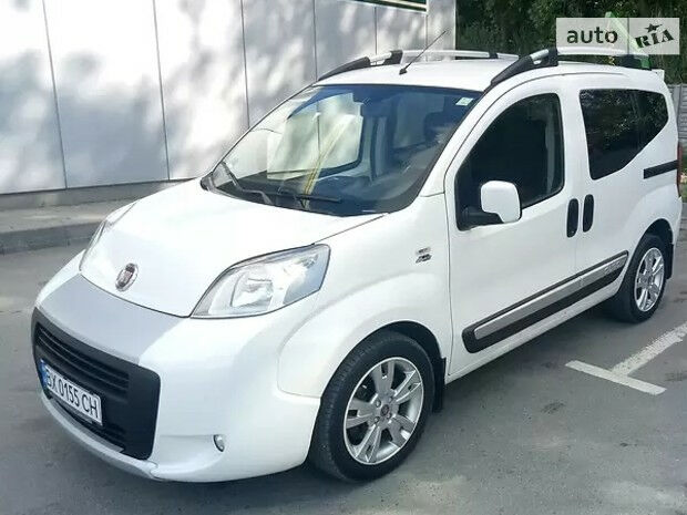 Fiat Qubo пас. 2012 року