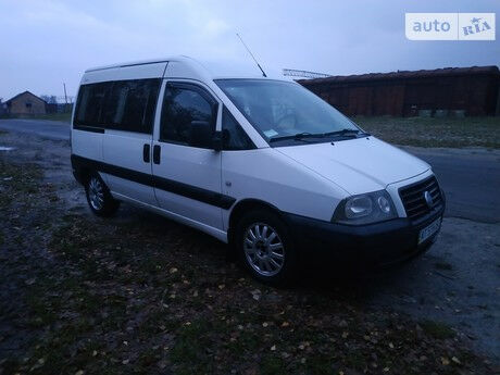 Фиат Скудо пасс. 2006 року Fiat Scudo пасс. 2006 року